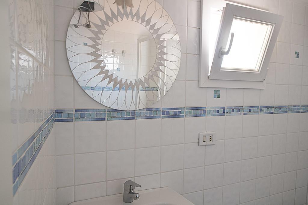 Bilocale Sant'Antonio Apartment Понца Стая снимка